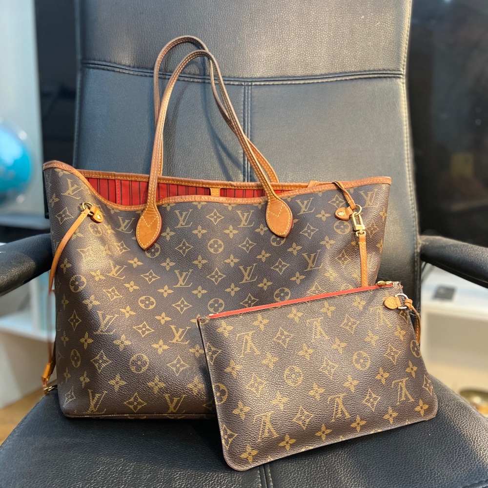 Louis Vuitton neverful bag with clutch